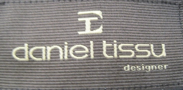 Daniel Tissu – Suit